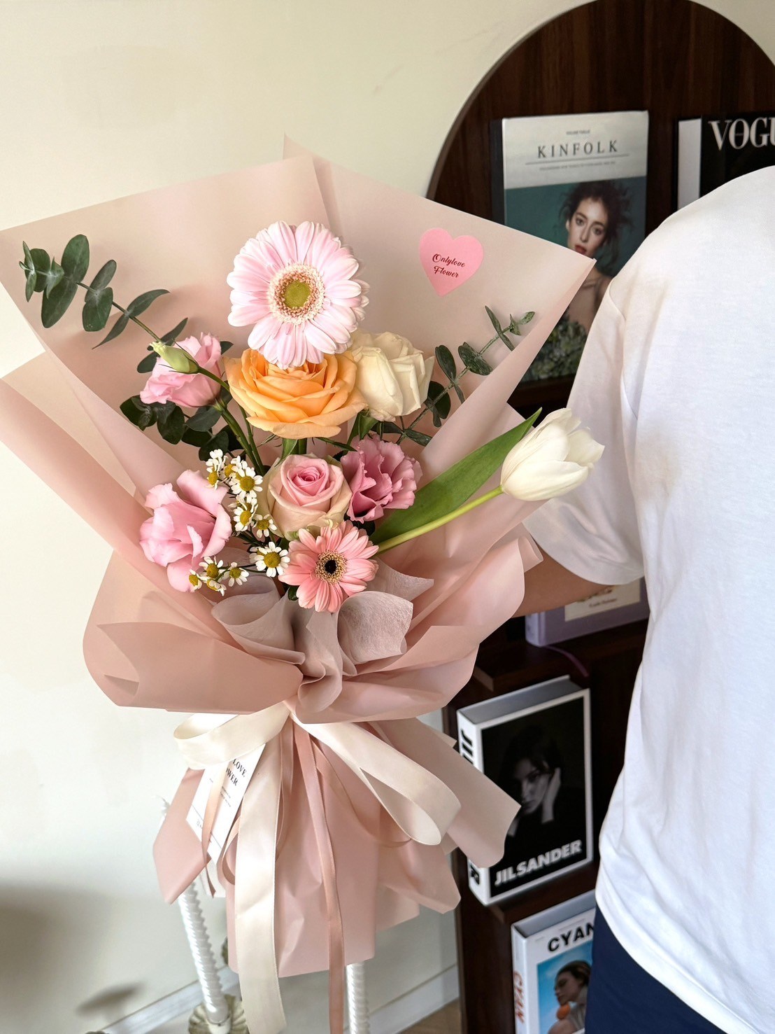 🎓| 鮮花 |  太陽花繽紛鮮花束