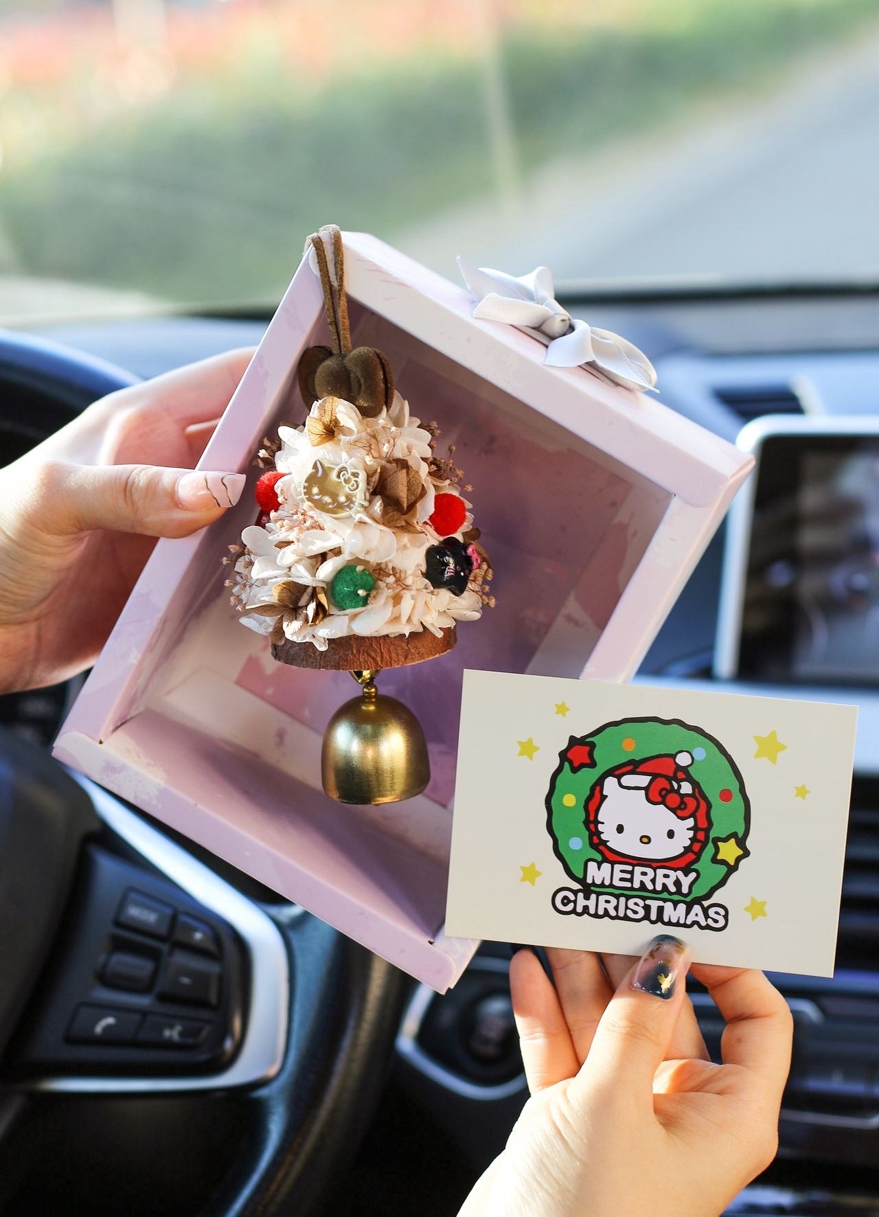 【聖誕限定】Kitty永生花聖誕車掛&擺飾